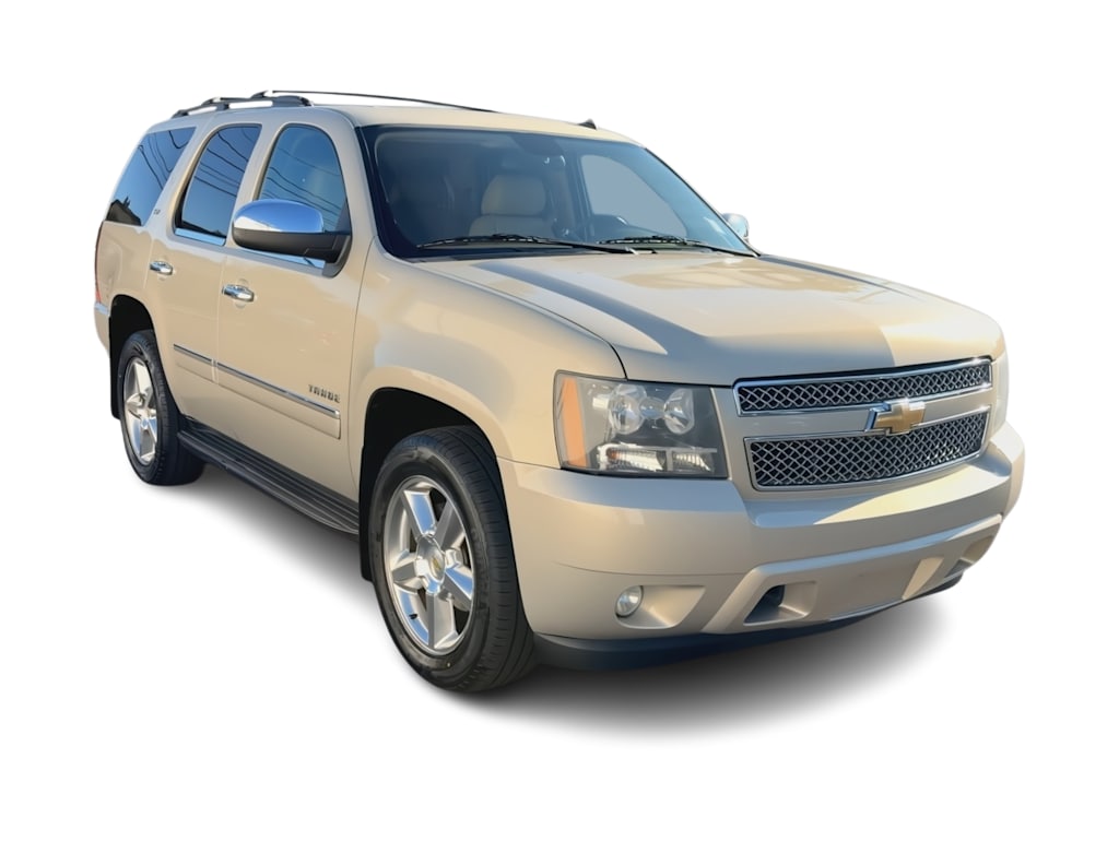 Thumbnail: 2010 Chevrolet Tahoe - 22