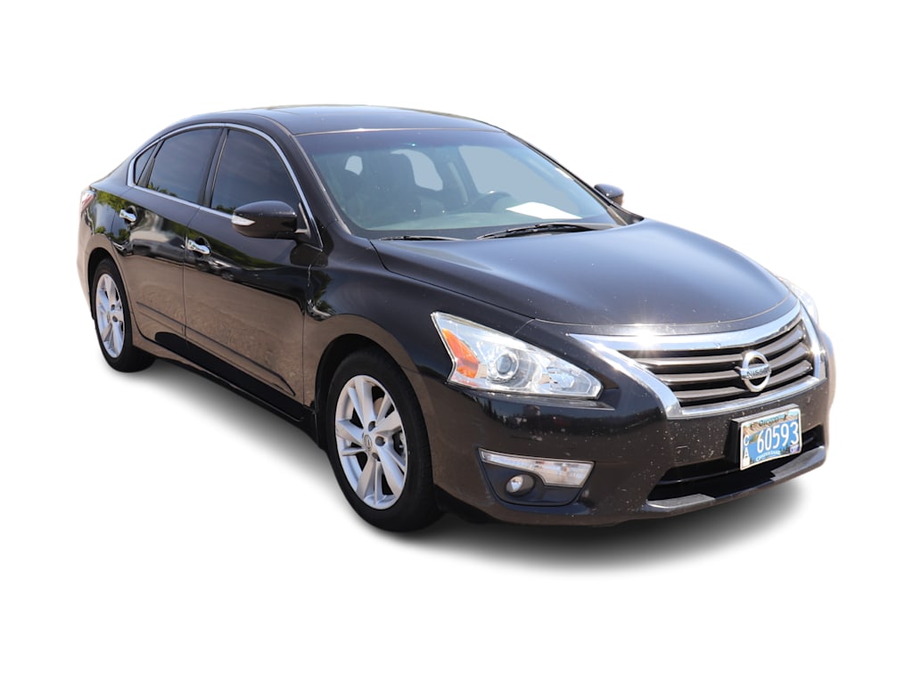 Thumbnail: 2015 Nissan Altima - 9
