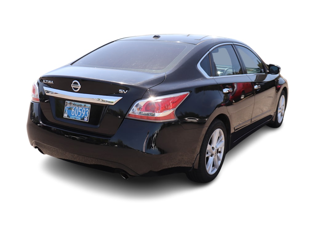 Thumbnail: 2015 Nissan Altima - 11