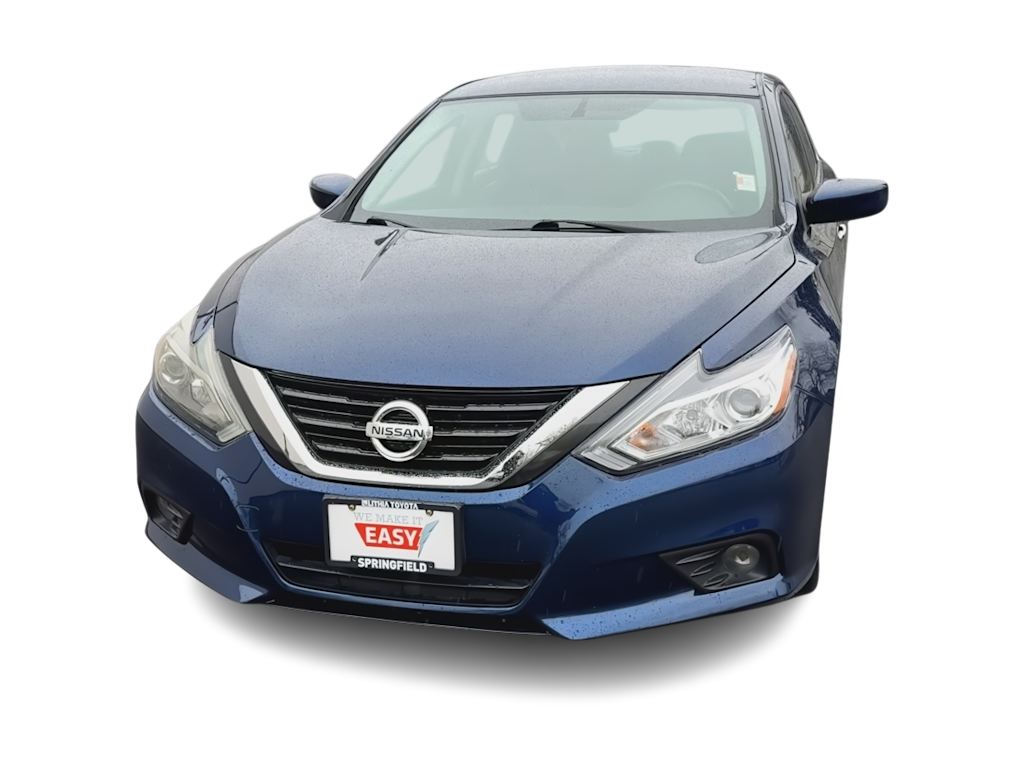 Thumbnail: 2017 Nissan Altima - 5