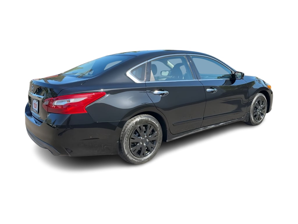 2018 Nissan Altima S 22