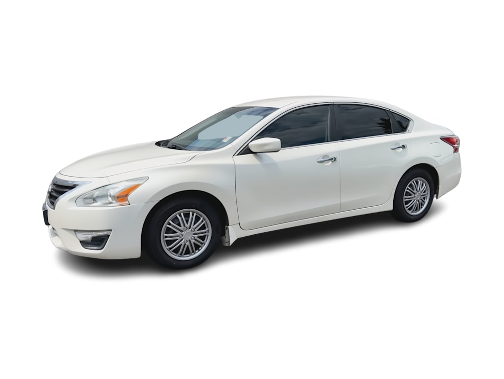 Thumbnail: 2015 Nissan Altima - 3