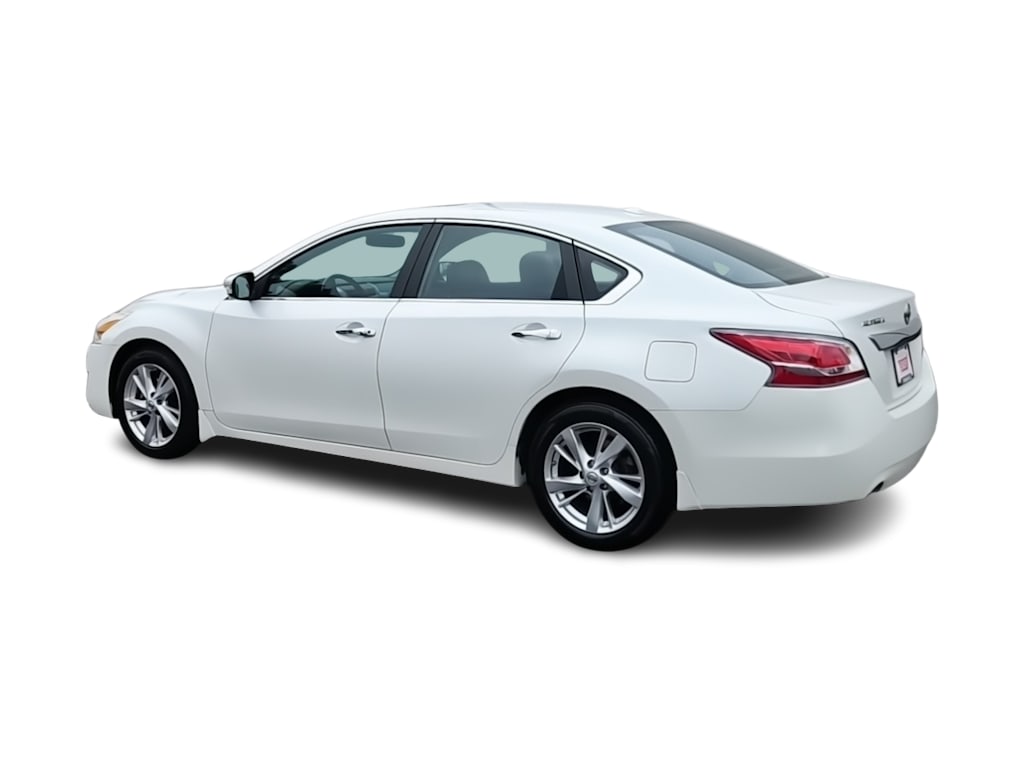 Thumbnail: 2015 Nissan Altima - 21