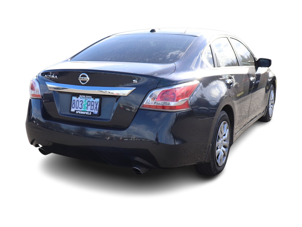 Thumbnail: 2015 Nissan Altima - 11