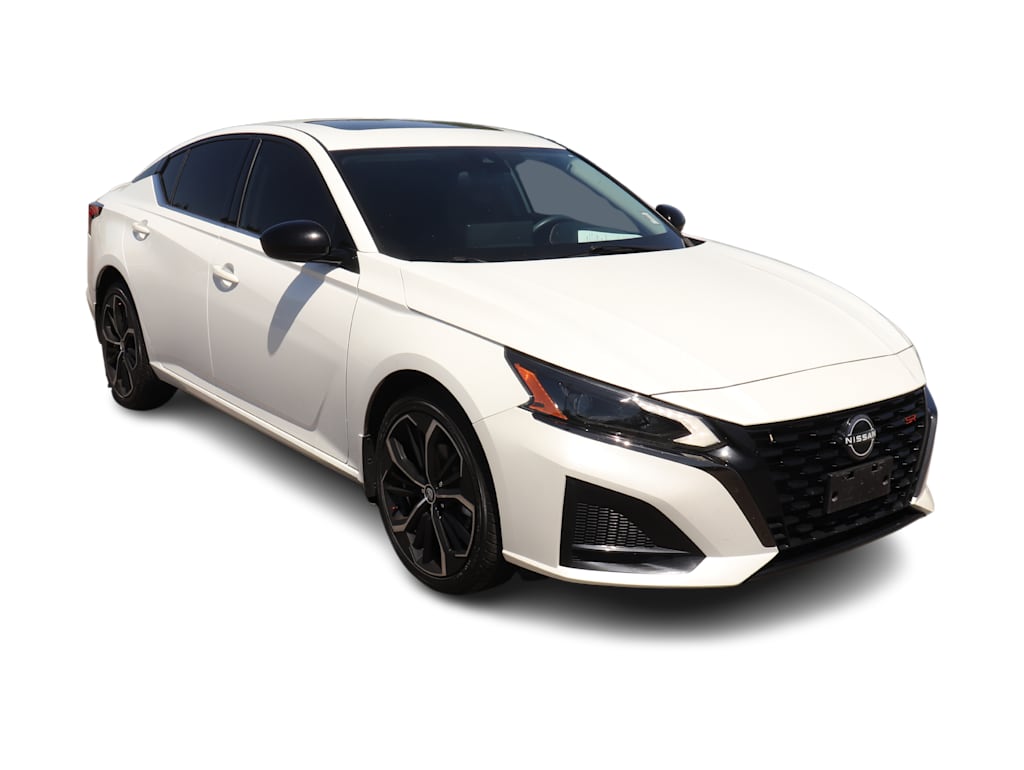 Thumbnail: 2023 Nissan Altima - 9