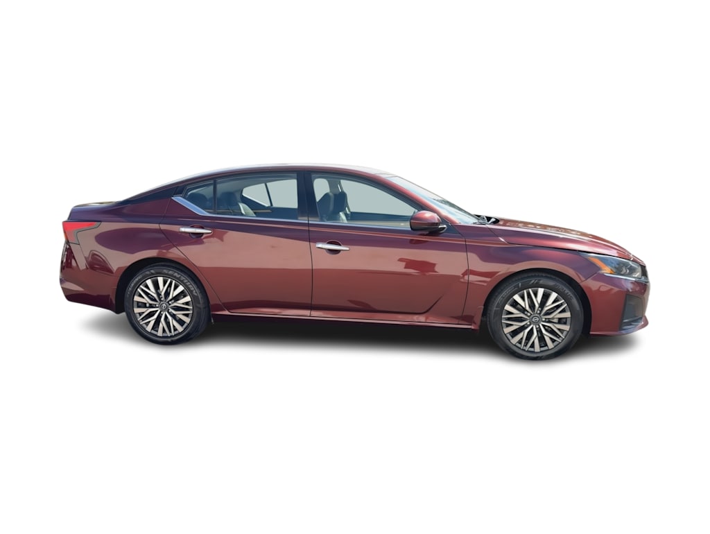 Thumbnail: 2024 Nissan Altima - 23