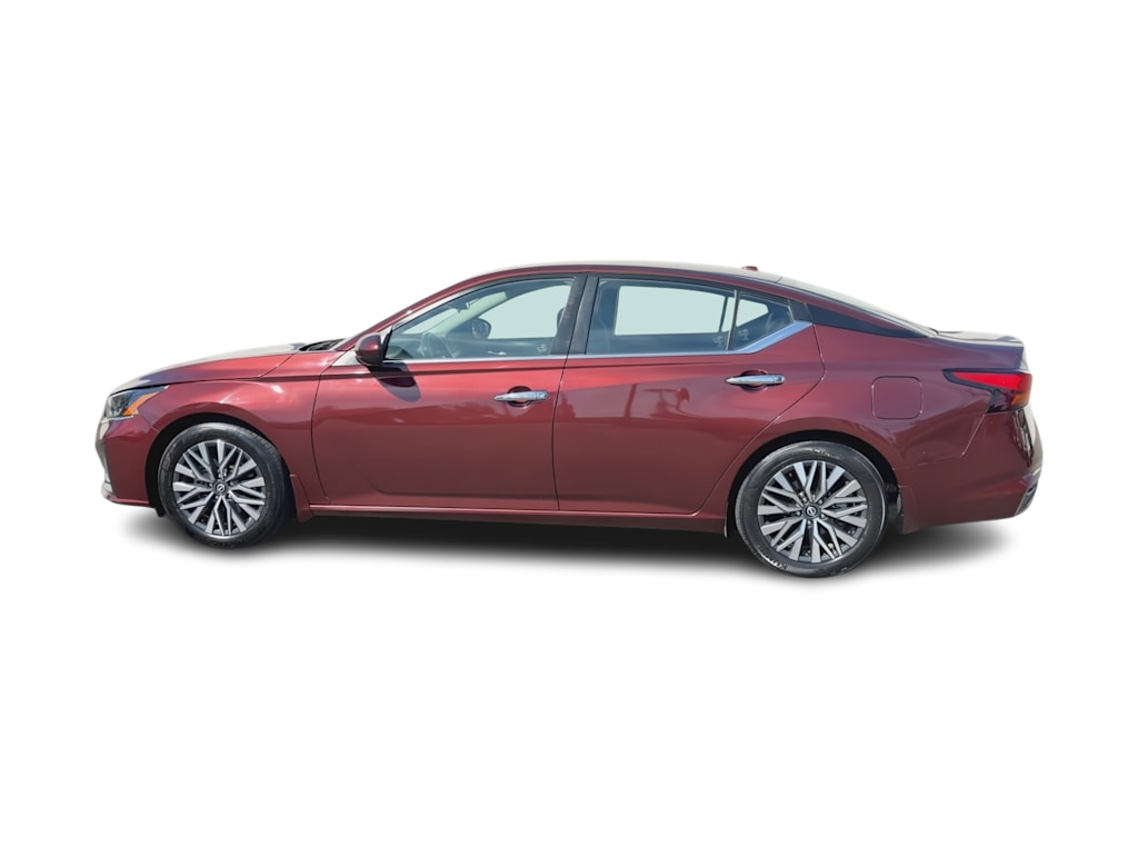 Thumbnail: 2024 Nissan Altima - 3