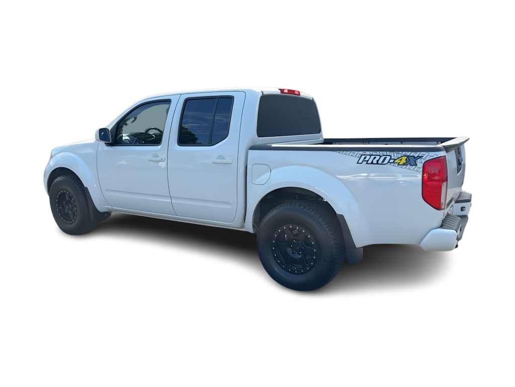2013 Nissan Frontier PRO-4X 21