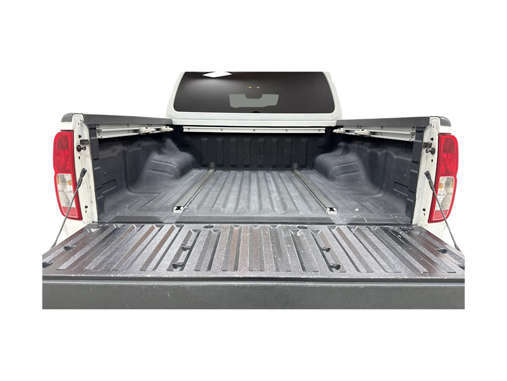 2013 Nissan Frontier PRO-4X 17