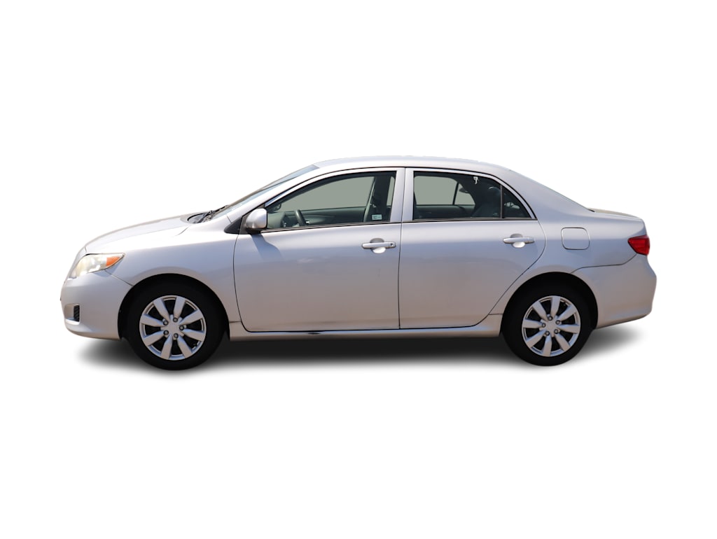 Thumbnail: 2010 Toyota Corolla - 3