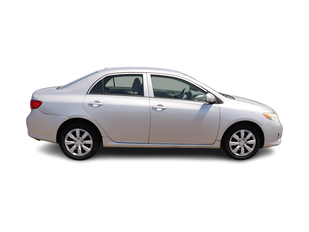 Thumbnail: 2010 Toyota Corolla - 10
