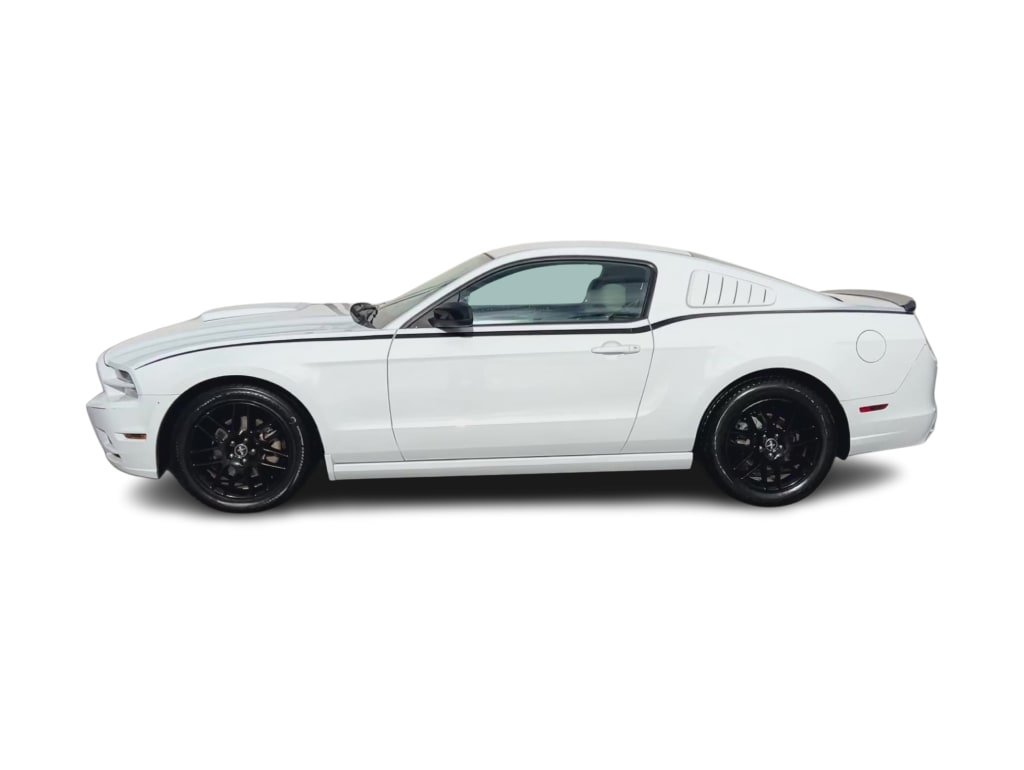 2014 Ford Mustang Base 18