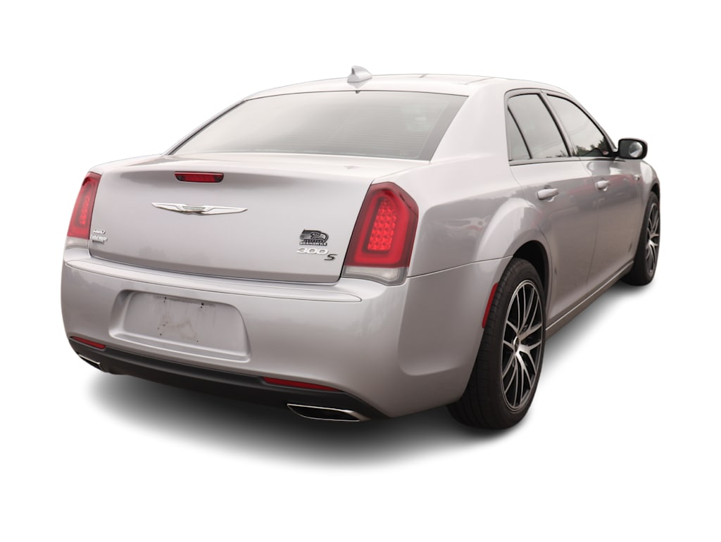 Thumbnail: 2018 Chrysler 300 - 11
