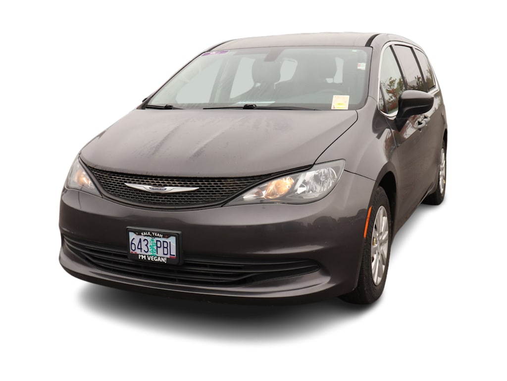 Thumbnail: 2019 Chrysler Pacifica - 5