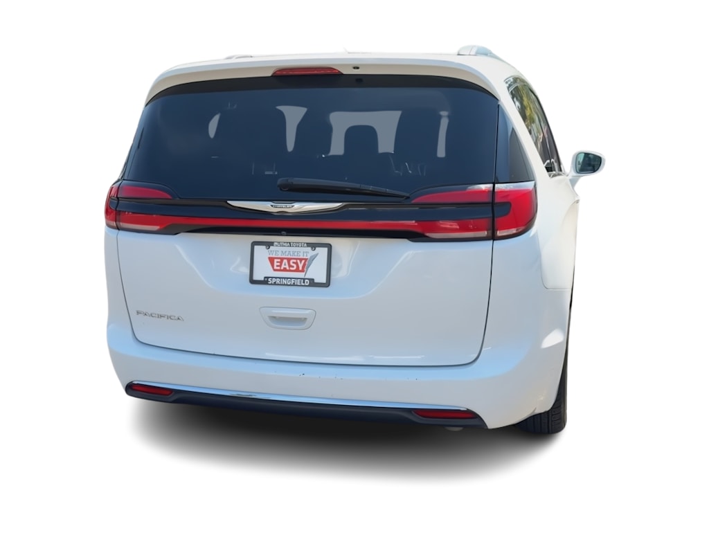 Thumbnail: 2022 Chrysler Pacifica - 5