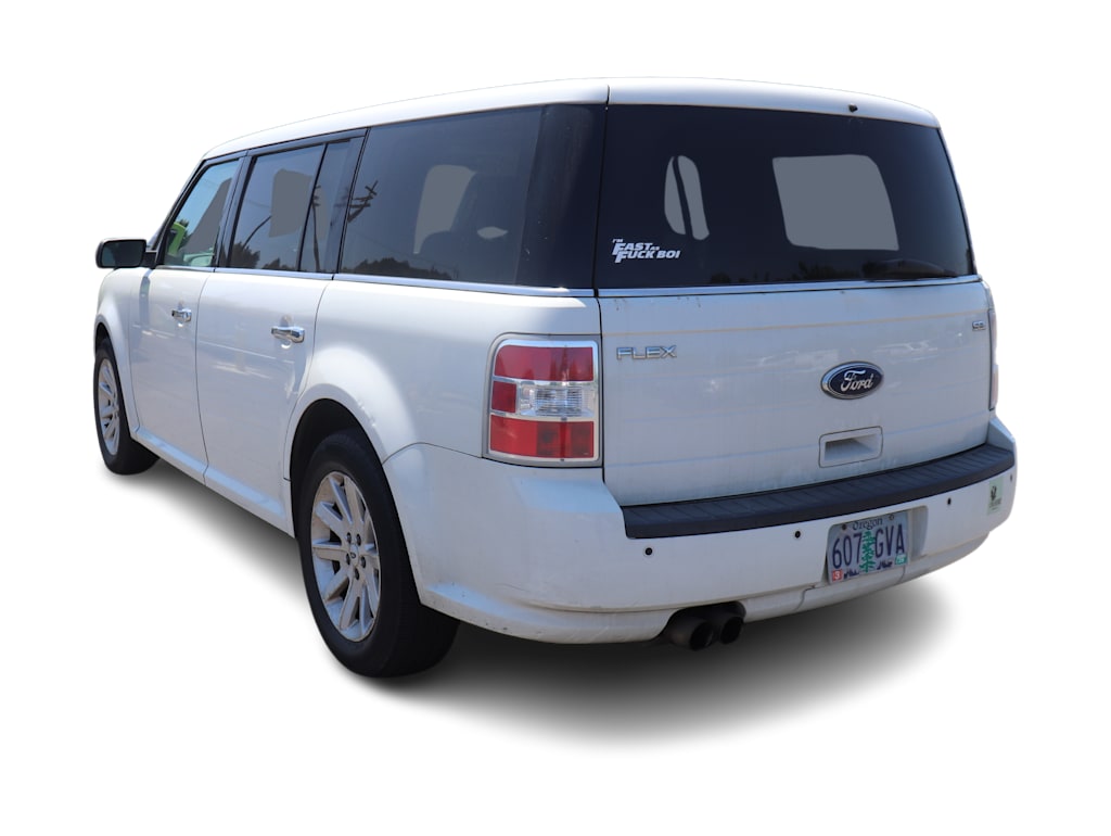 Thumbnail: 2010 Ford Flex - 3