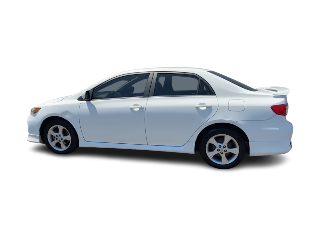 Thumbnail: 2013 Toyota Corolla - 21