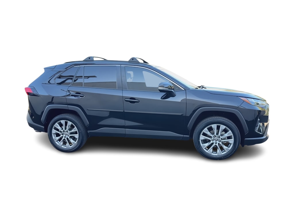 Thumbnail: 2022 Toyota RAV4 - 24