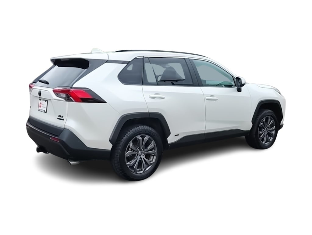 Thumbnail: 2022 Toyota RAV4 - 22