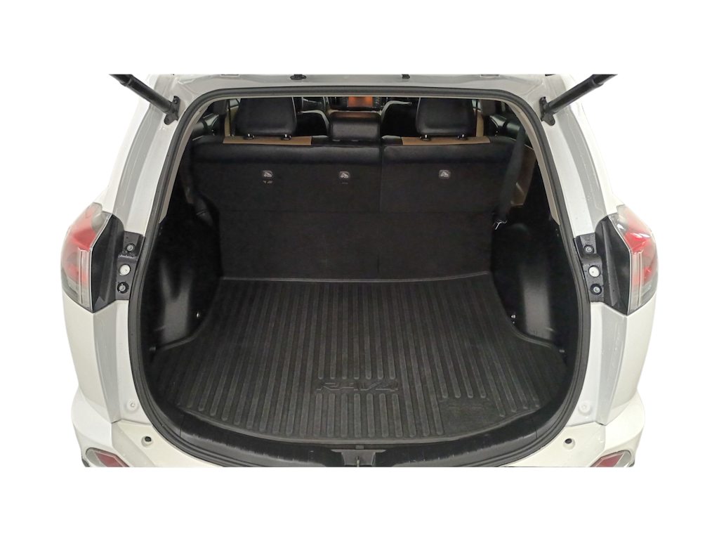Thumbnail: 2018 Toyota RAV4 - 17
