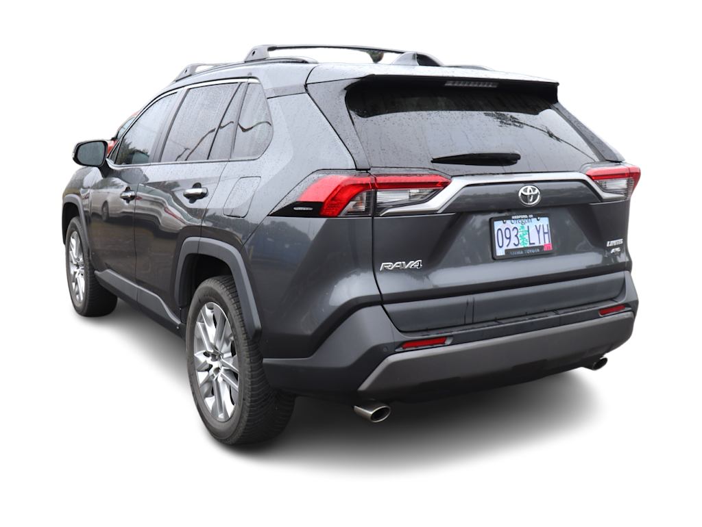 Thumbnail: 2019 Toyota RAV4 - 3
