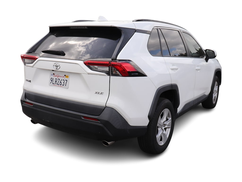 Thumbnail: 2019 Toyota RAV4 - 11