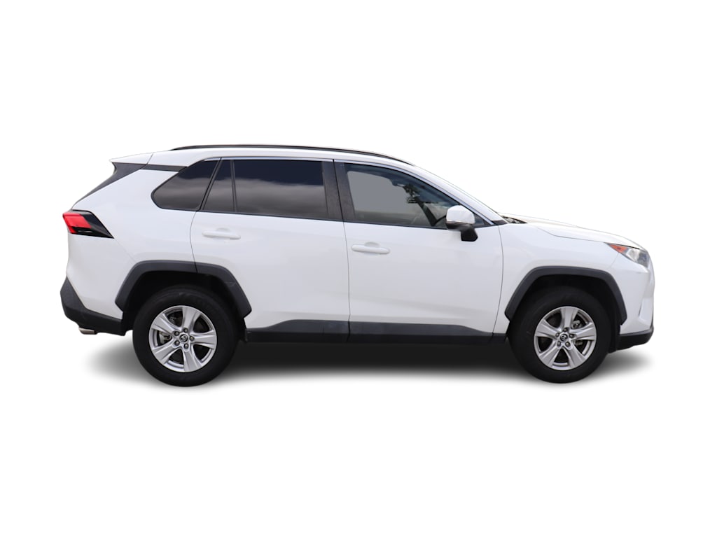 Thumbnail: 2019 Toyota RAV4 - 10