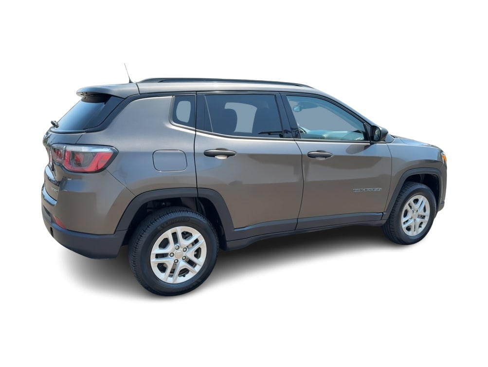 Thumbnail: 2018 Jeep Compass - 22