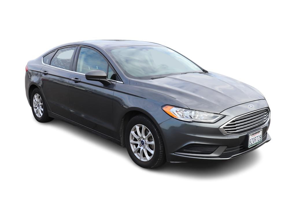 2017 Ford Fusion S 9