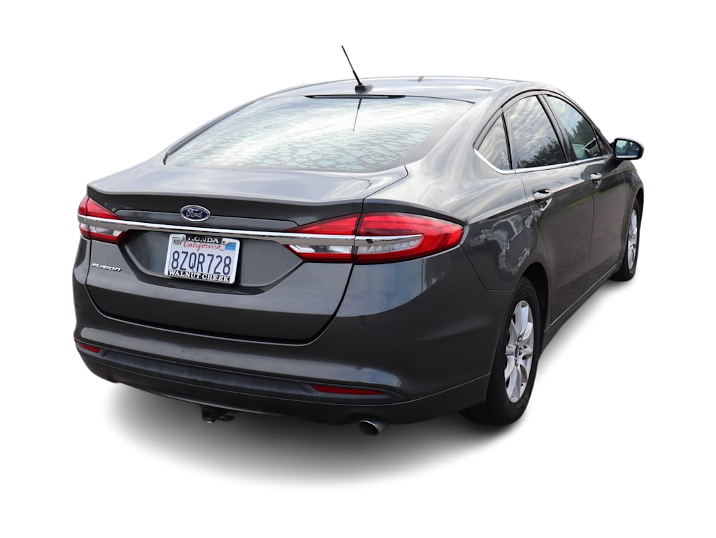 2017 Ford Fusion S 11