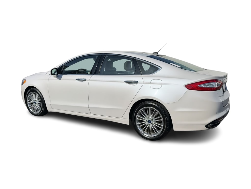 2016 Ford Fusion SE 23