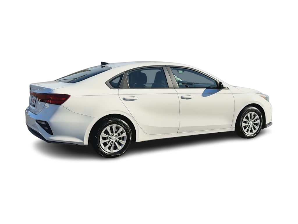 Thumbnail: 2020 Kia Forte - 21