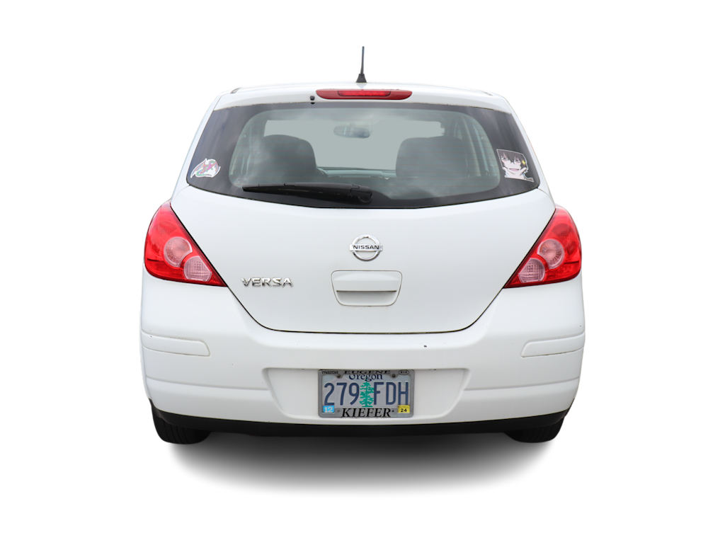 2011 Nissan Versa S 4