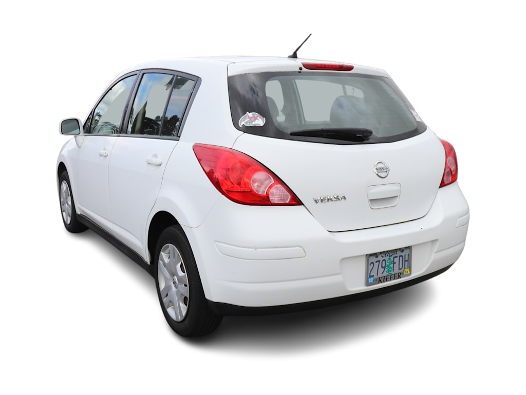2011 Nissan Versa S 3