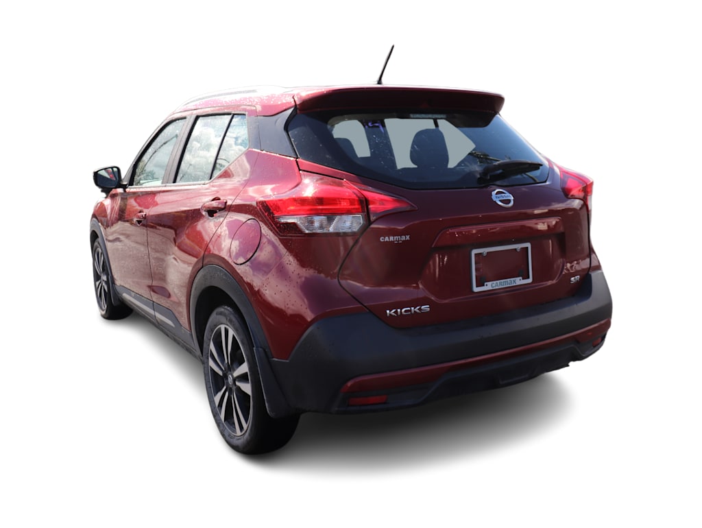Thumbnail: 2018 Nissan Kicks - 4