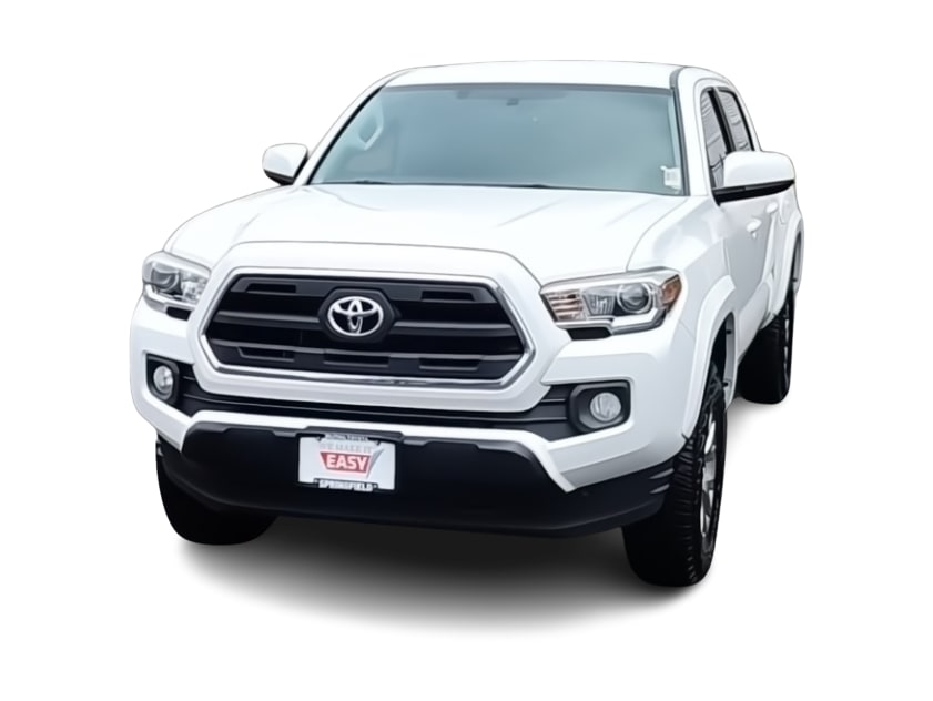 Thumbnail: 2017 Toyota Tacoma - 4