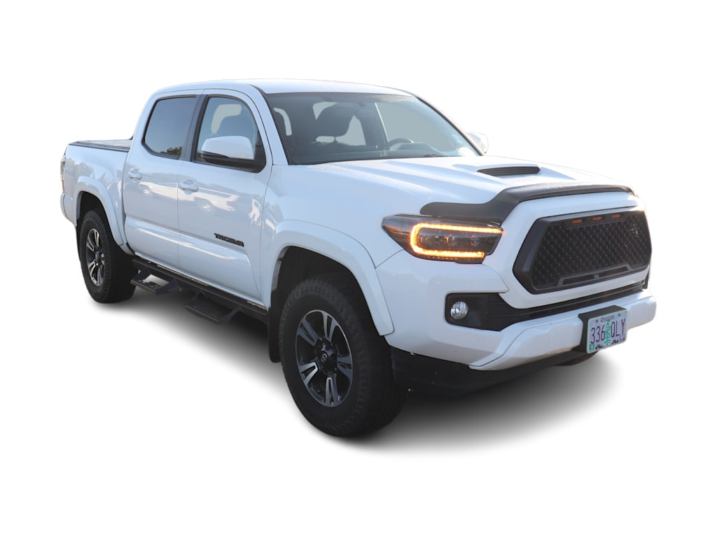 Thumbnail: 2017 Toyota Tacoma - 7