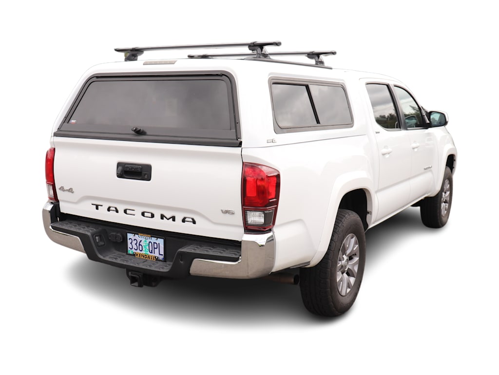 Thumbnail: 2018 Toyota Tacoma - 11