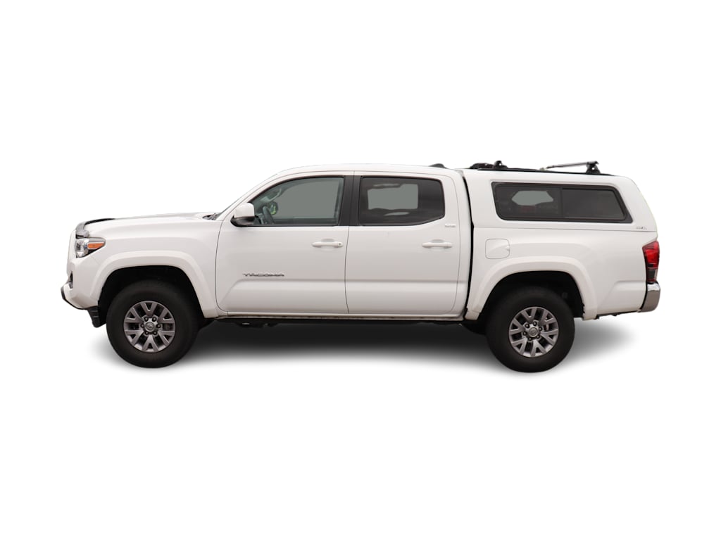 Thumbnail: 2018 Toyota Tacoma - 3