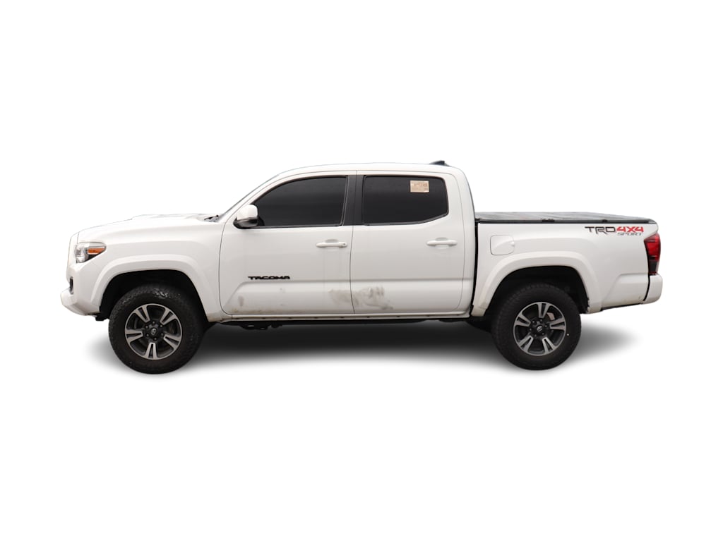 Thumbnail: 2019 Toyota Tacoma - 3