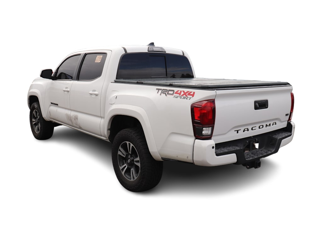 Thumbnail: 2019 Toyota Tacoma - 4