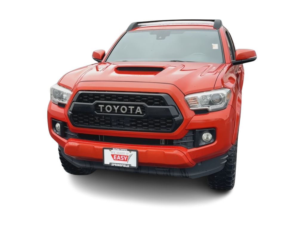 Thumbnail: 2018 Toyota Tacoma - 4