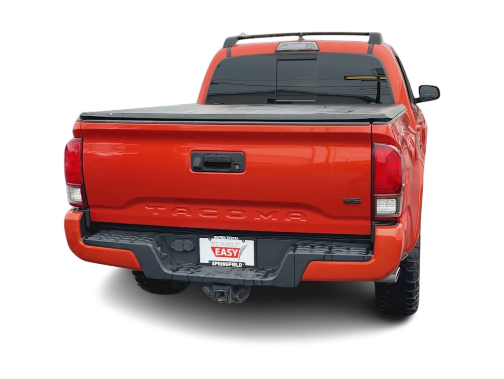 Thumbnail: 2018 Toyota Tacoma - 22