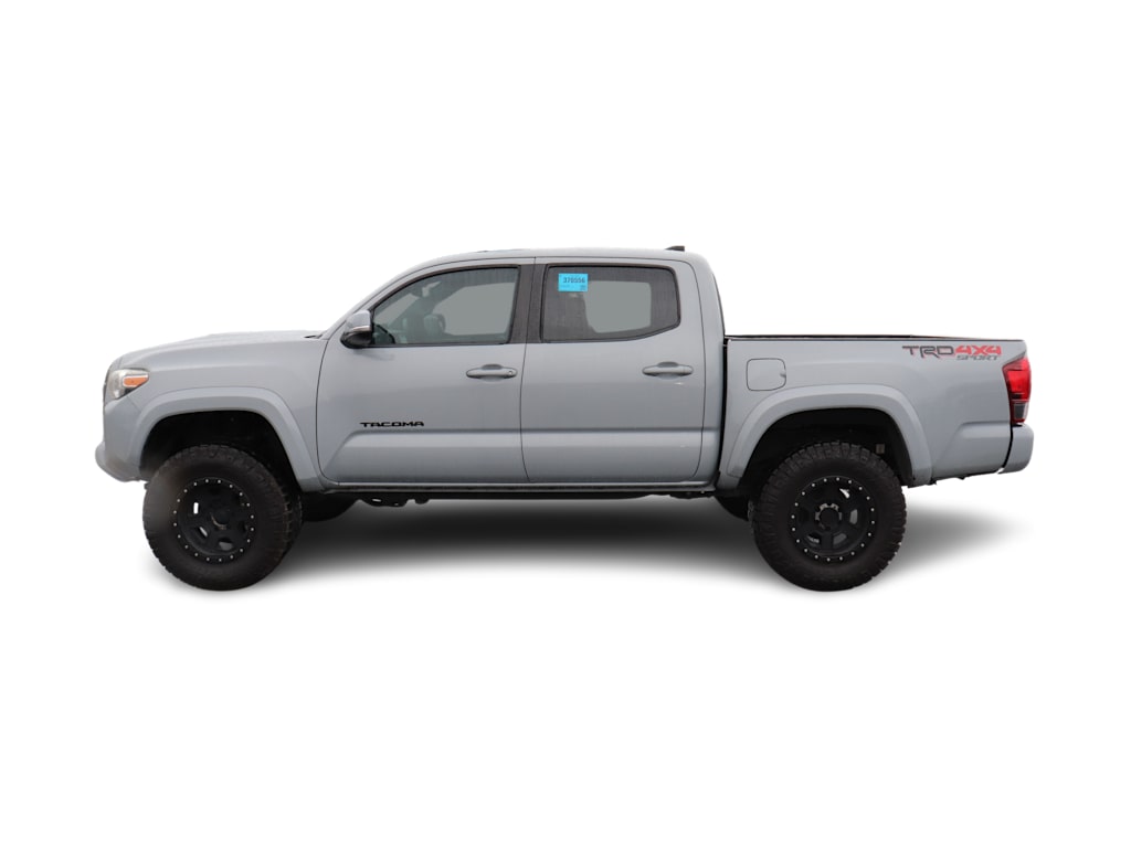 2019 Toyota Tacoma TRD Sport 3