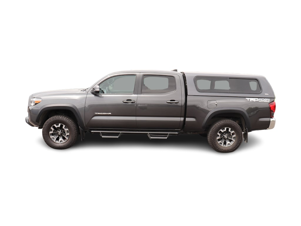 Thumbnail: 2018 Toyota Tacoma - 3