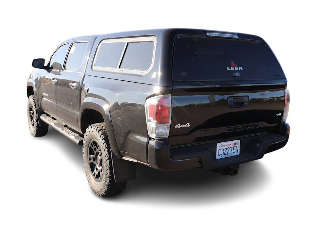 Thumbnail: 2017 Toyota Tacoma - 4