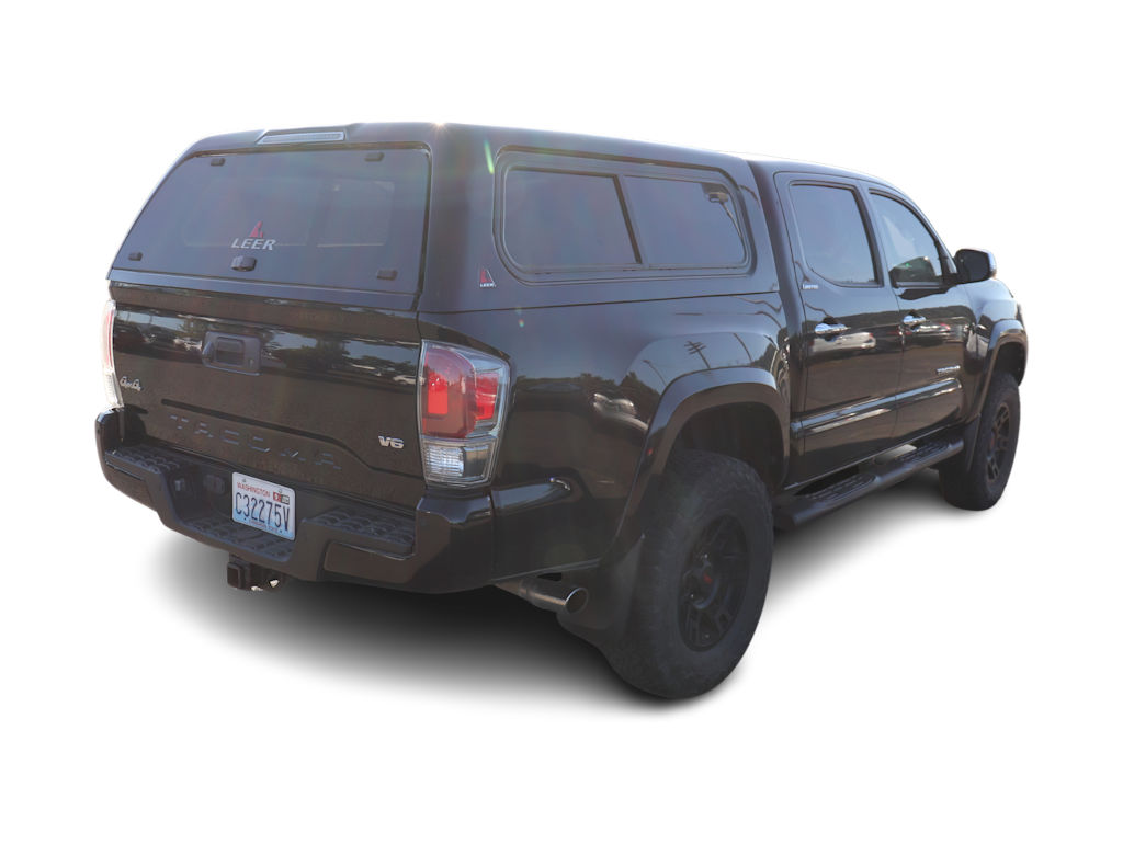 Thumbnail: 2017 Toyota Tacoma - 11