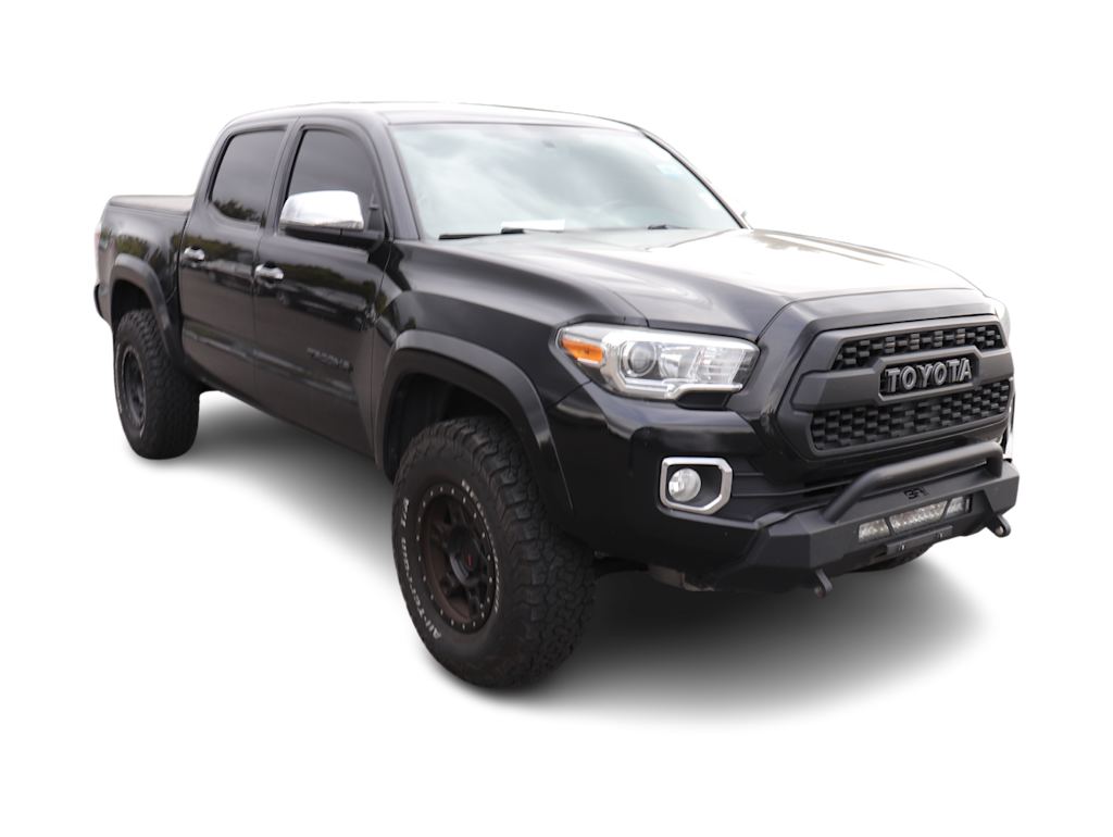 Thumbnail: 2016 Toyota Tacoma - 9
