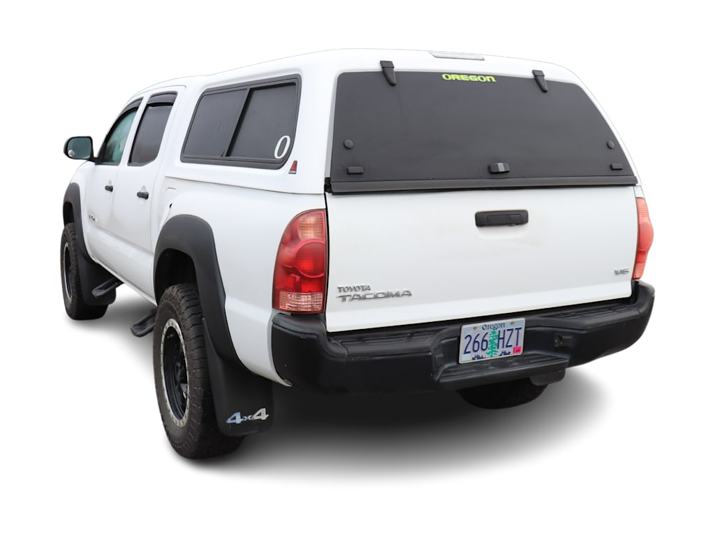 Thumbnail: 2015 Toyota Tacoma - 3