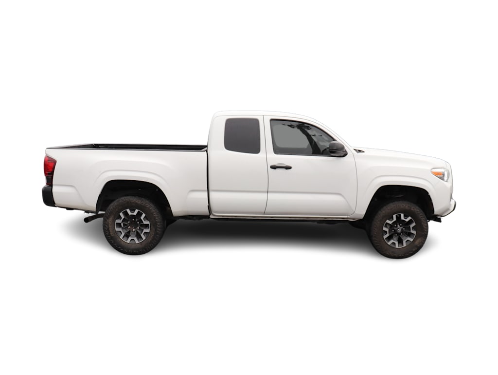 Thumbnail: 2022 Toyota Tacoma - 9